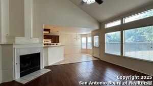 Foto del edificio - 6107 Lakeview Ct