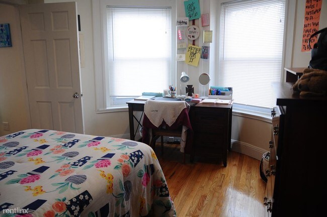 Building Photo - 10 Brainerd Rd