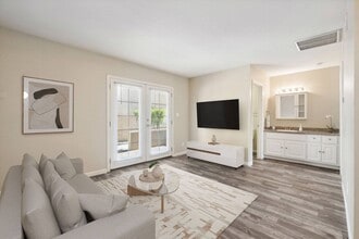 Building Photo - SunVilla Resort +55 Apartments