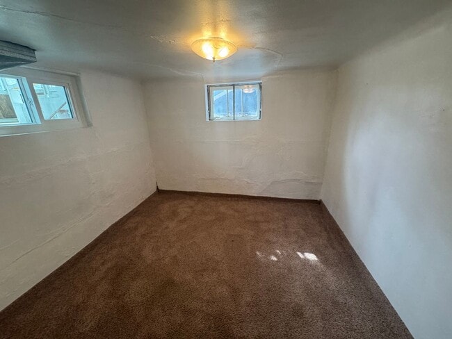 Building Photo - Beautiful 3 bed 2 bath home
