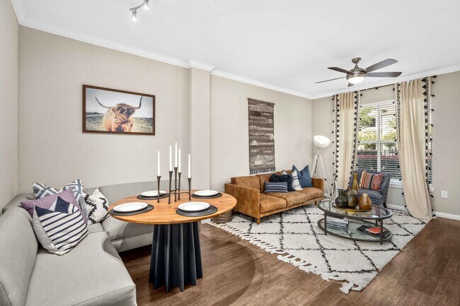 Foto del edificio - Spacious 1-Bed Homes in the Galleria Area!