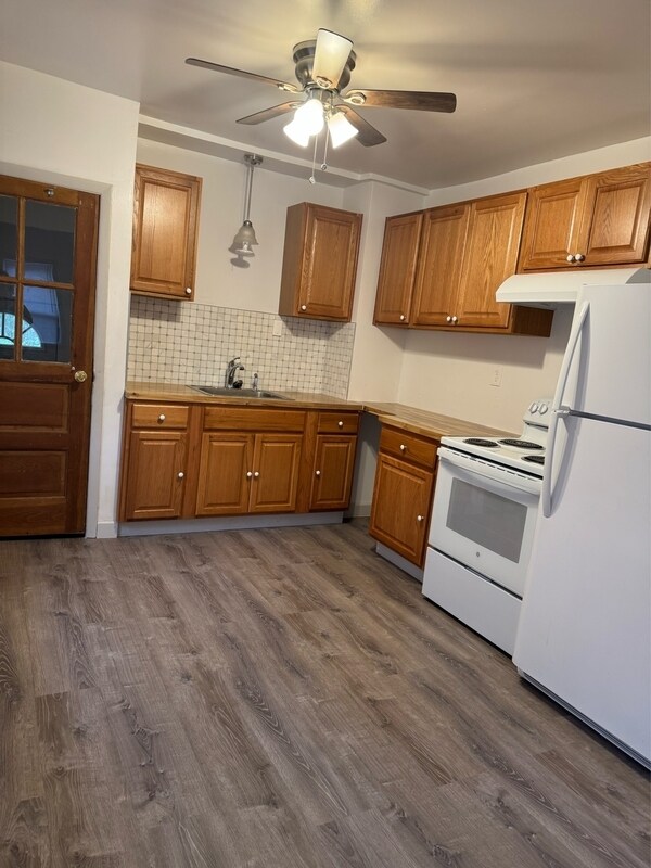 Foto del edificio - 5219 Somers Point Rd