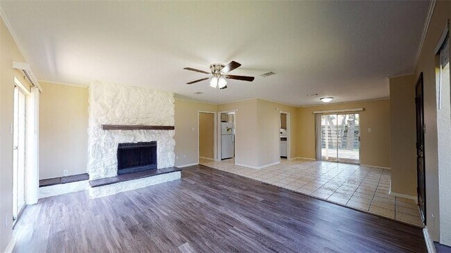 Foto del edificio - 4130 Willow Oak St