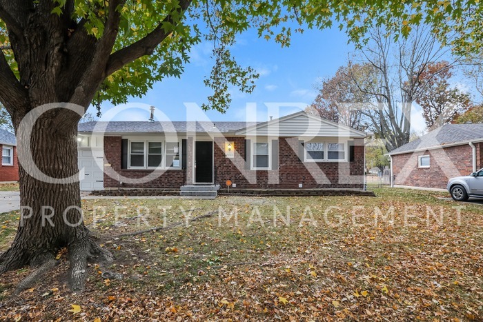 Primary Photo - ALL BRICK RANCH HOME!