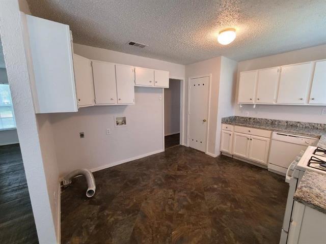 Building Photo - 11834 Broadmoor Dr