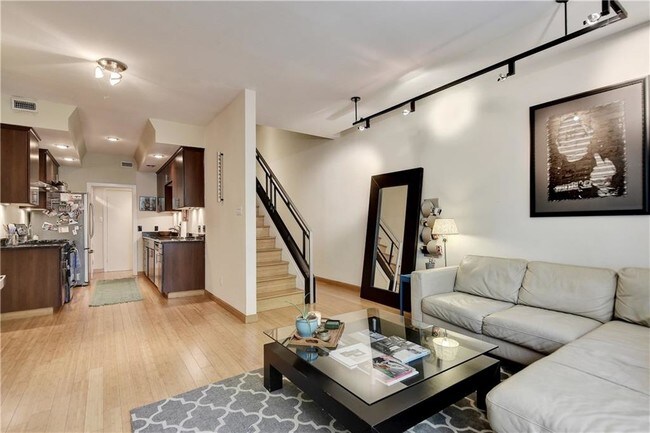 Foto del edificio - 606 W Lynn St