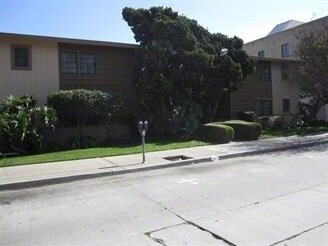 Primary Photo - 817 N Parton St