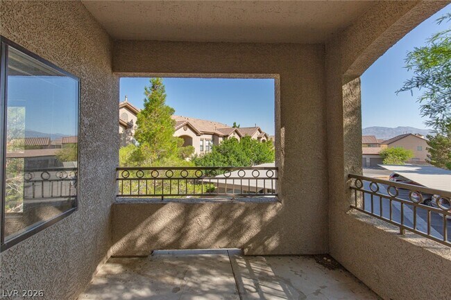 Foto del edificio - 8250 N Grand Canyon Dr