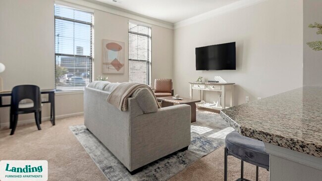 Foto del edificio - 4050 W Pine Blvd