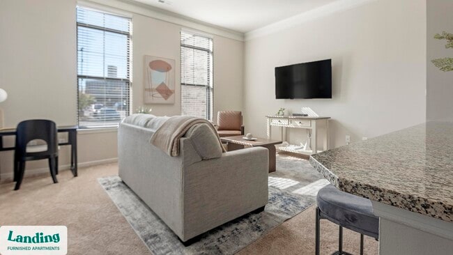 Building Photo - 4050 W Pine Blvd