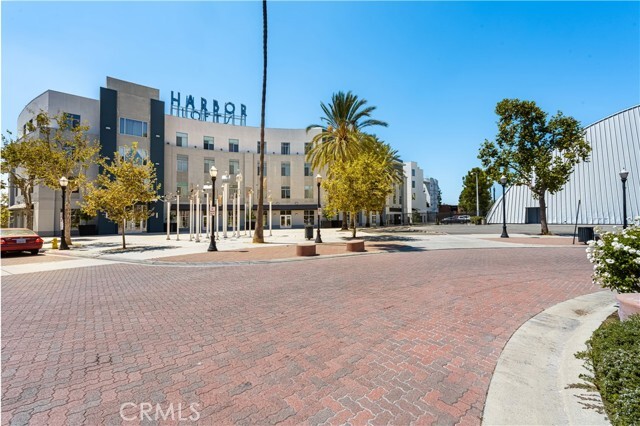 Foto del edificio - 435 W Center Street Promenade