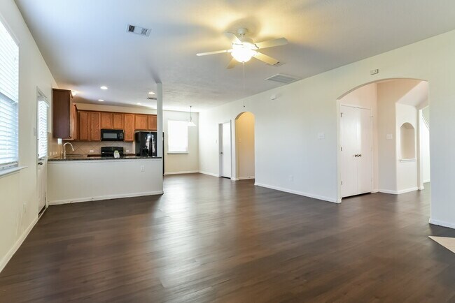 Foto del edificio - 1006 Blair Field Ln