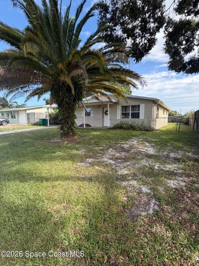 Building Photo - 2559 Locksley Rd