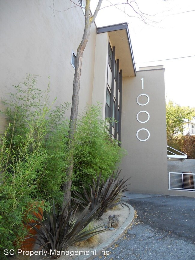 Foto del edificio - 1000 South Rd