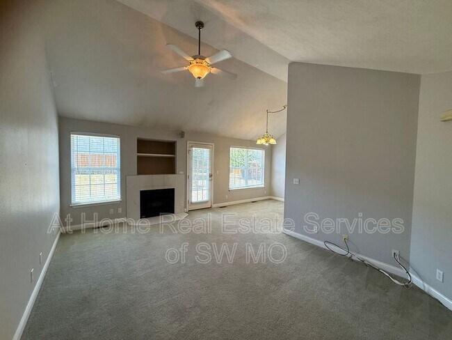 Foto del edificio - 3307 S Brunswick Ave