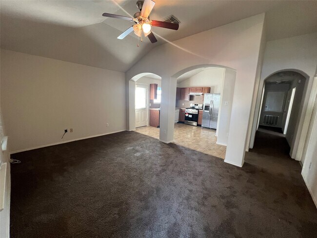 Foto del edificio - 15823 Regal Trace Ln