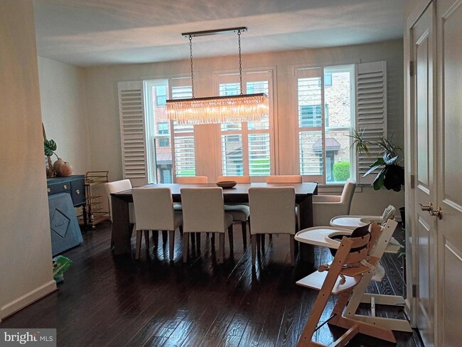 Building Photo - 3113 Sundrops Ct