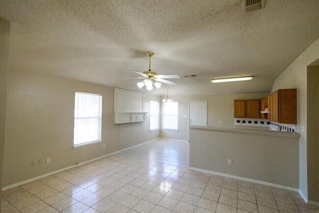 Building Photo - 10407 Blackjack Oaks Dr