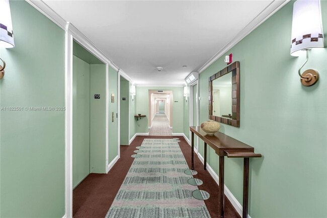 Building Photo - 2951 S Bayshore Dr