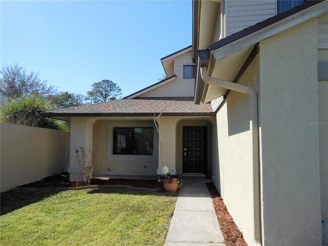 Building Photo - 16116 Gardendale Dr