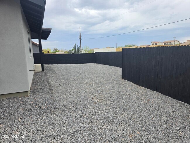 Foto del edificio - 6134 S Borego Rd