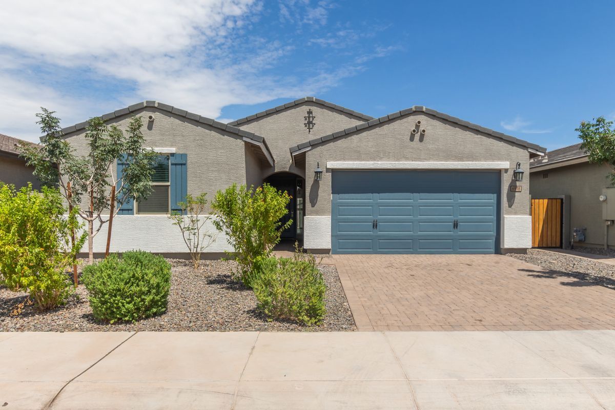 Foto principal - 6918 W Winston Dr