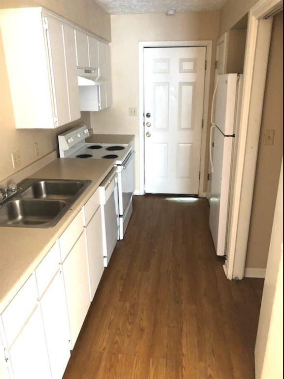 Primary Photo - "Spacious 2-Bed, 2-Bath Oasis in the Heart...