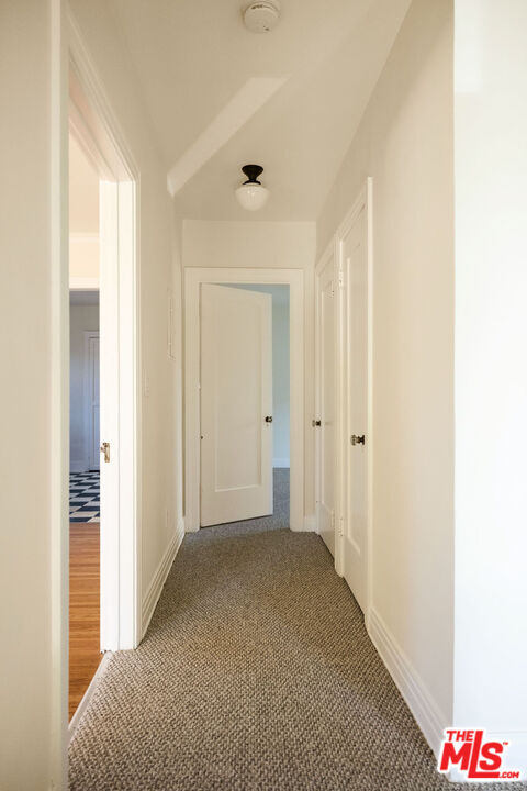 Foto del edificio - 824 Brent Ave