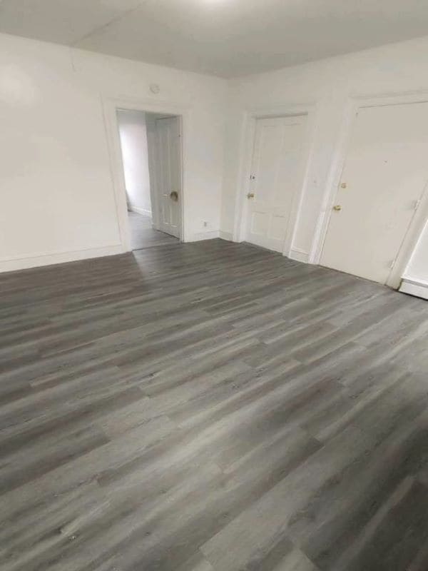 Building Photo - 118 Babcock St