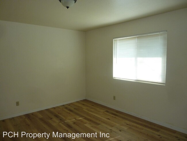 Building Photo - 1 br, 1 bath House - 851 Calvados Avenue