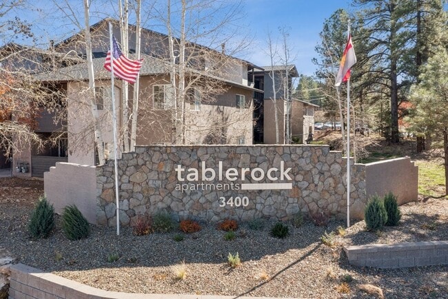 Building Photo - Table Rock