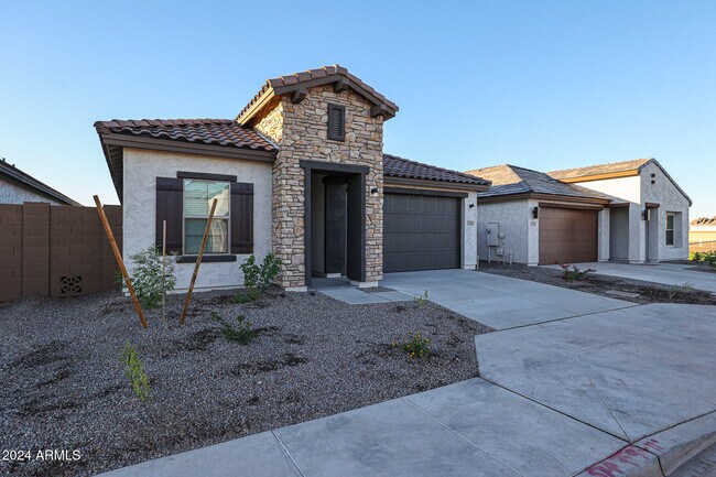 Building Photo - 7943 W Frier Dr