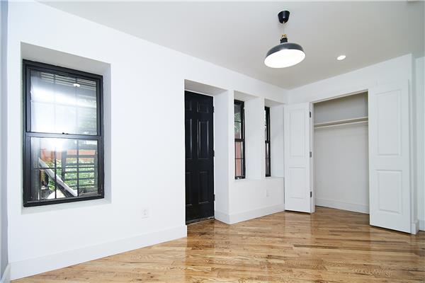 Building Photo - 2060 Pacific St