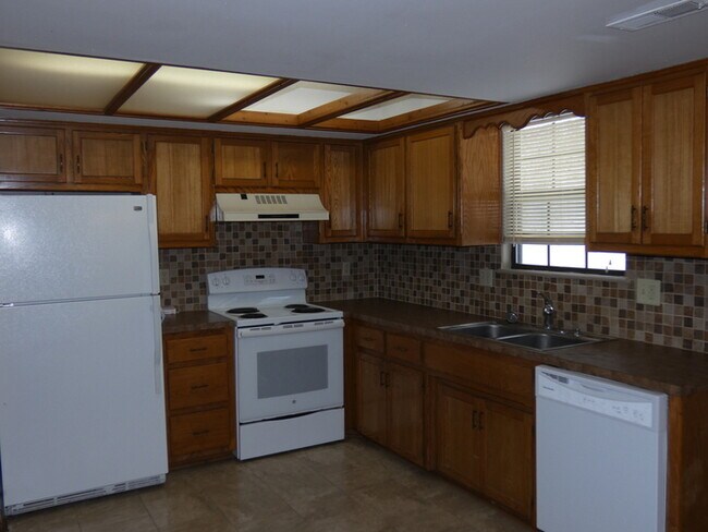 Foto del edificio - 413 Spring Ave
