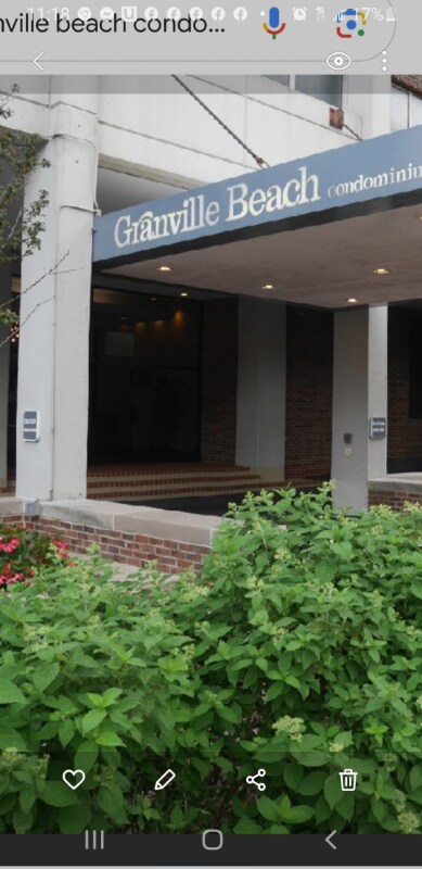 Photo - 6171 N Sheridan Rd (Chicago, IL)