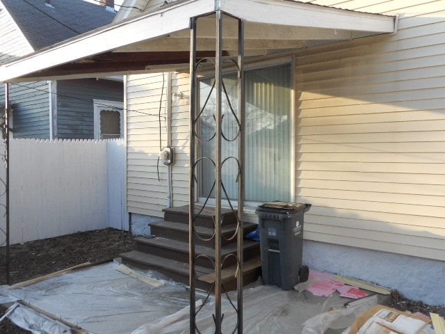 Building Photo - 901 10th Ave SW