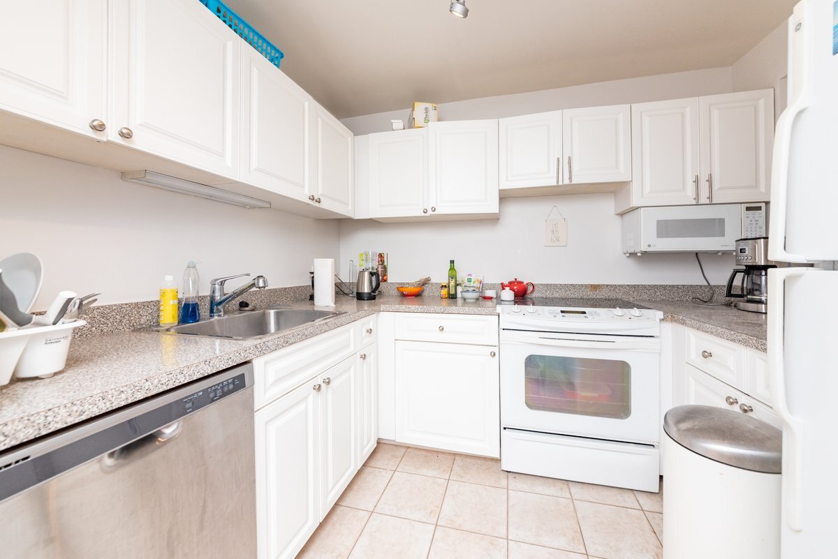 Primary Photo - 3660 North Lake Shore Drive Apt #804, Chic...