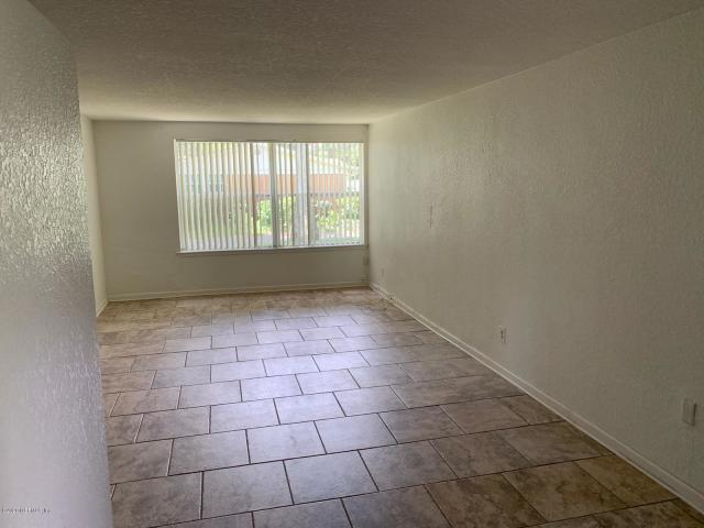 Foto principal - 2650 Dupont Ave