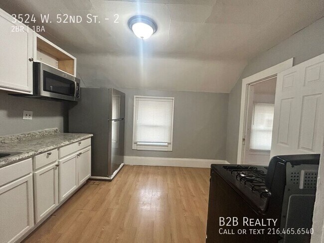 Foto del edificio - 3524 W 52nd St