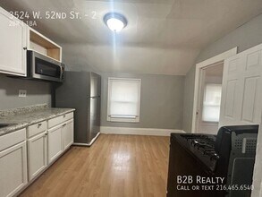 Building Photo - 3524 W 52nd St