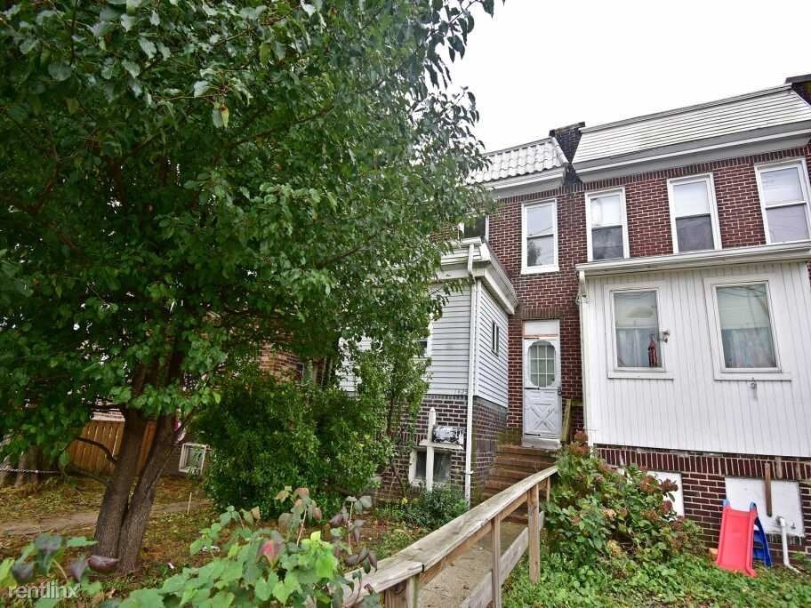 Building Photo - 1325 E Patapsco Ave