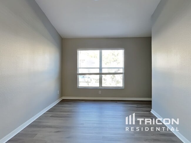 Building Photo - 31333 Heatherstone Dr