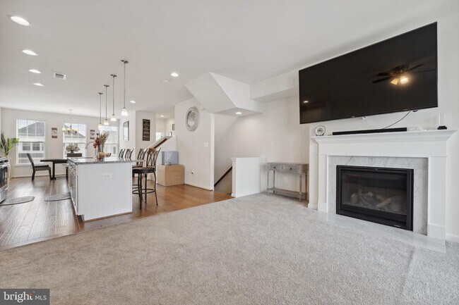 Foto del edificio - 438 Boxelder Dr