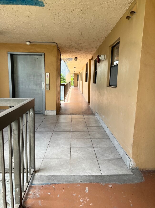 Building Photo - 10145 NW 9th Street Cir