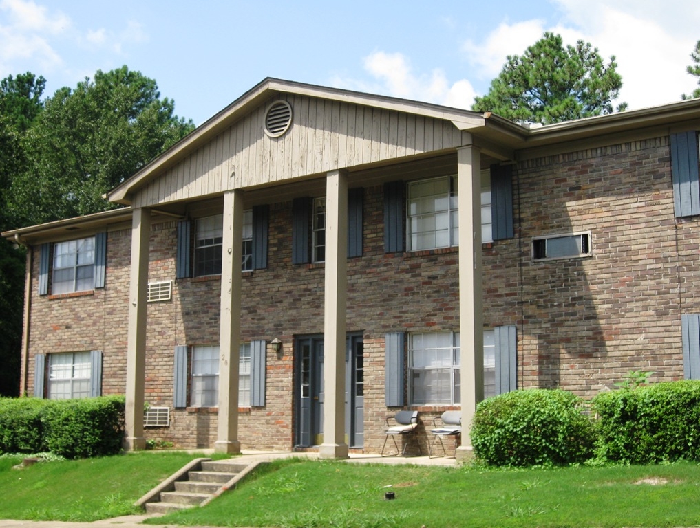 Building Photo - Pineview Pointe Apartments