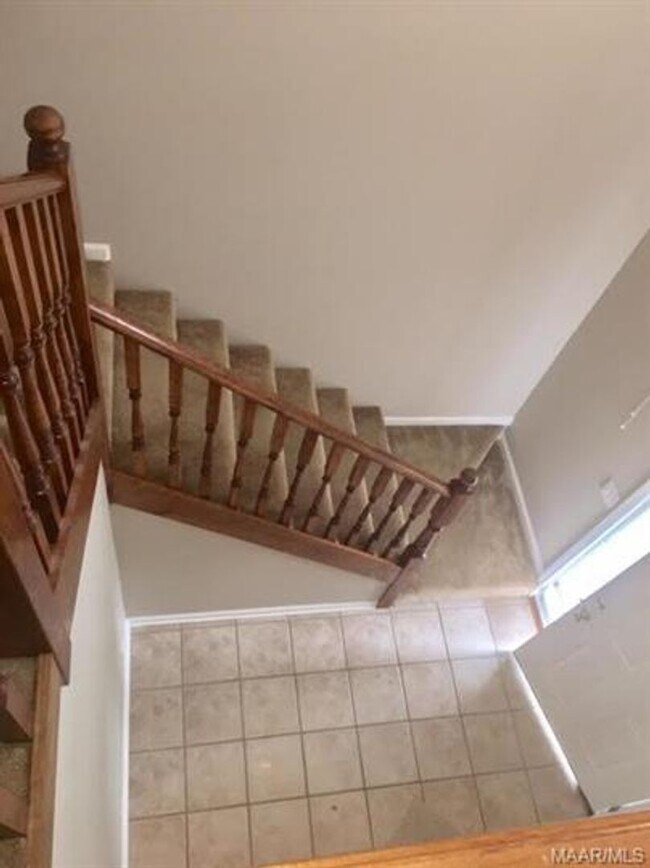 Building Photo - 218 Foxchase Ln