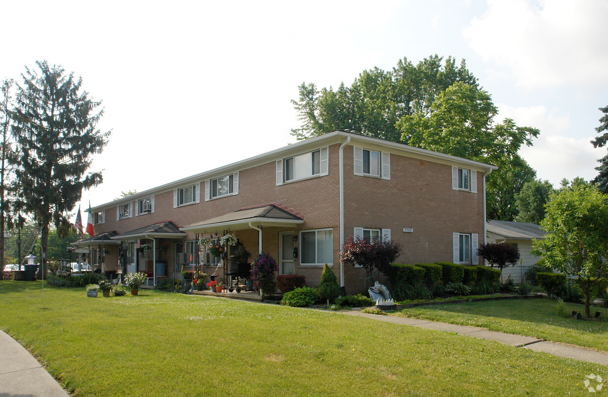 Foto principal - 5780 N Meadows Blvd