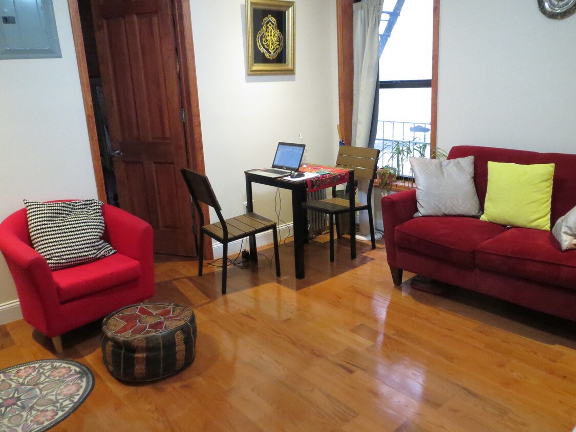 Foto principal - 160 Sherman Ave