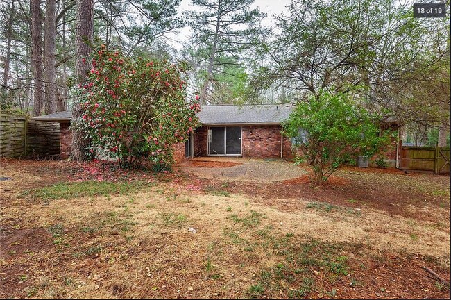 Building Photo - 3169 Cloverhurst Dr