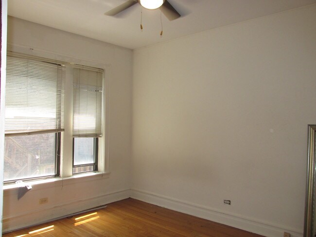 Building Photo - 1509 E 54th St
